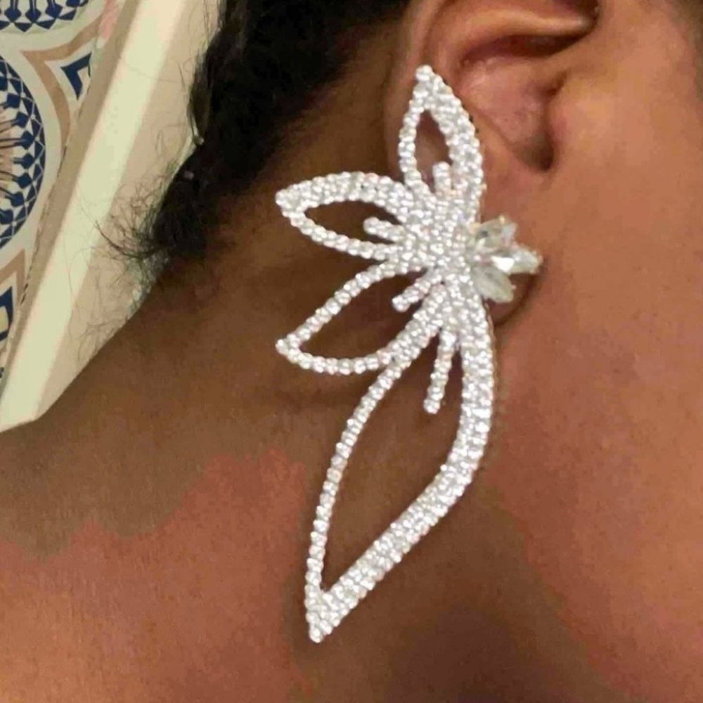 Silver Rhinestone Leaf Design Studded Earrings - Picture 7 of 12